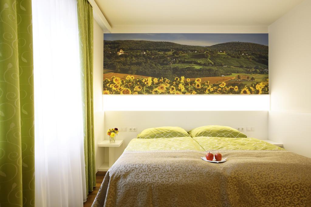 Gasthof Pack "Zur Lebing Au" Hartberg Habitación foto